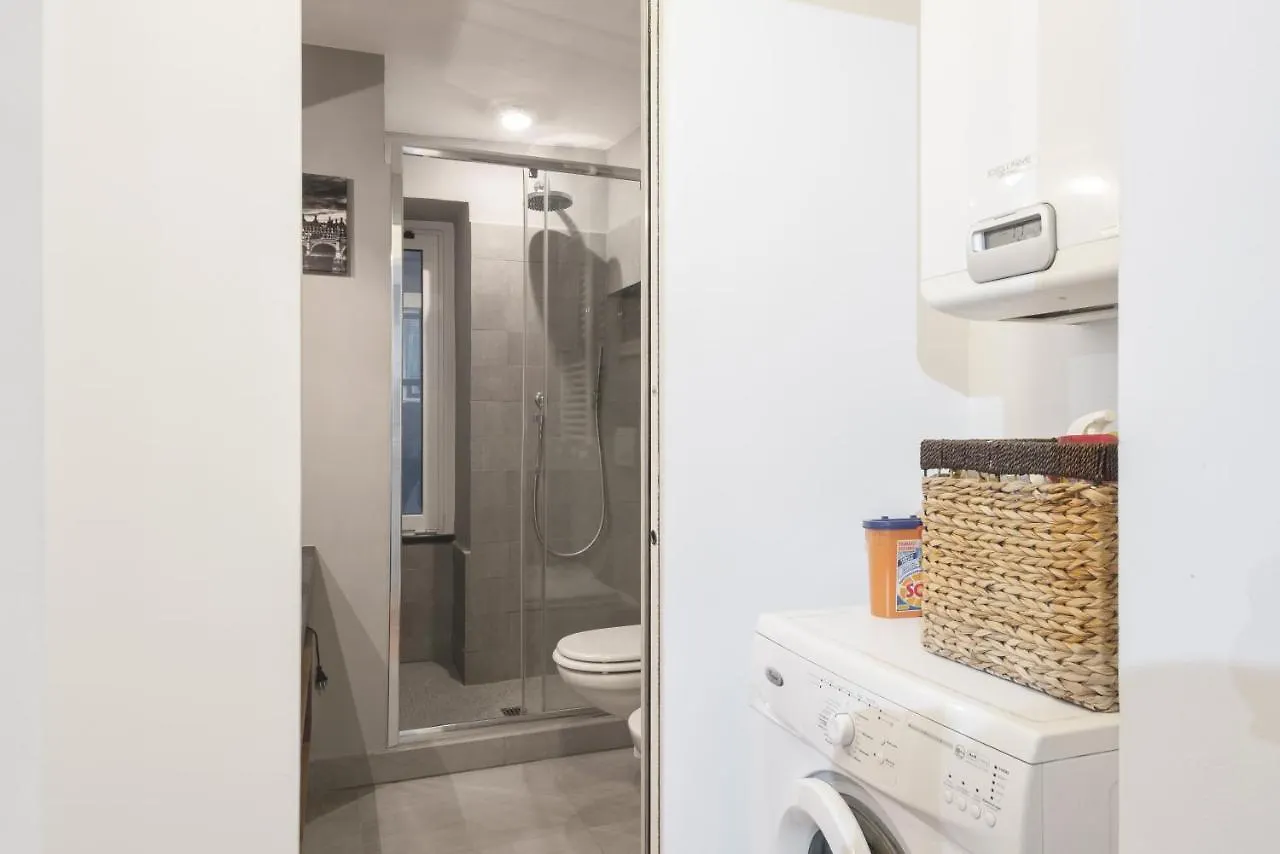 Acquario & Porto Antico Bright Apartment Genoa 0*,  Italy