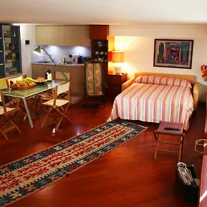 Elegante Monolocale Apartament